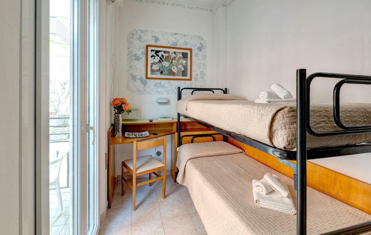Hotel Niagara Riccione Luaran gambar