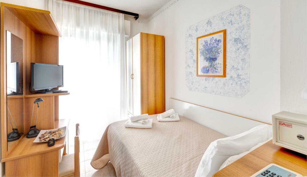Hotel Niagara Riccione Luaran gambar